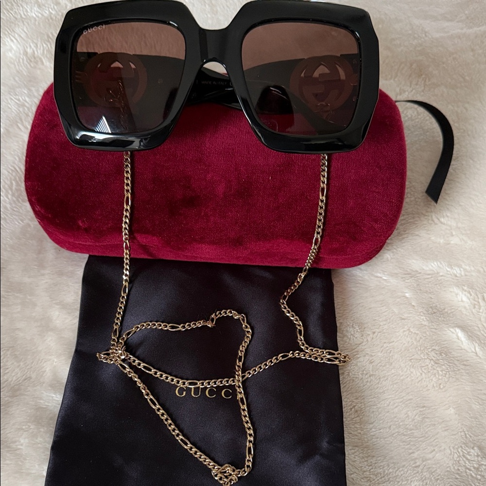 Gucci Black Sunglasses with Chain